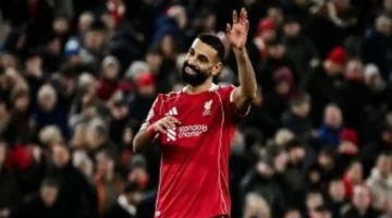إنجاز تاريخي.. محمد صلاح يحتفل مع ليفربول في موسم 2025